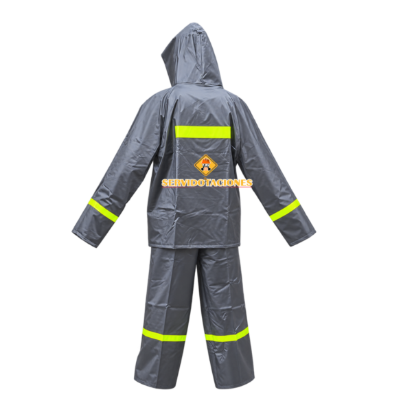 Conjunto impermeable dos piezas gris espalda Conjunto Impermeable Gris